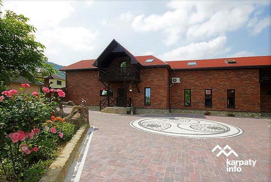 Hammam Spa Villa Daroso Kosiv Buitenkant foto